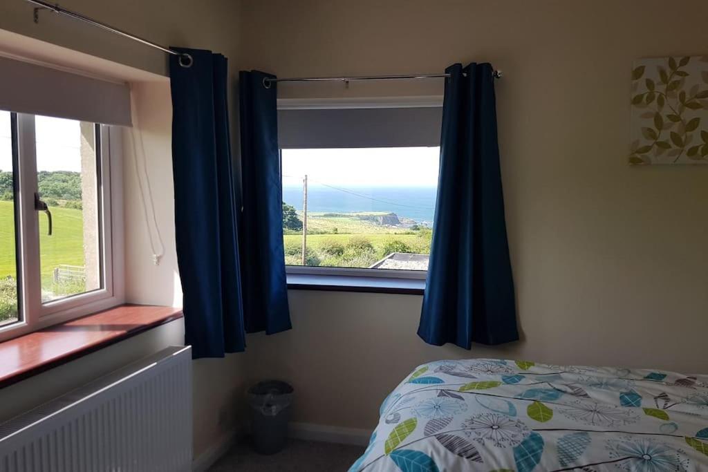 Mcconaghys Glenside Farmhouse Whitepark Bay Ballintoy Ngoại thất bức ảnh