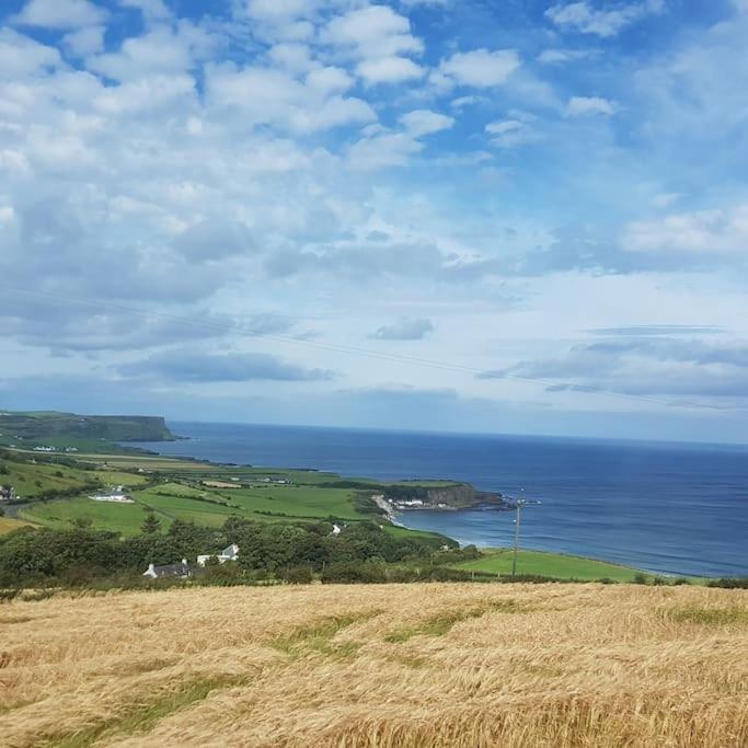 Mcconaghys Glenside Farmhouse Whitepark Bay Ballintoy Ngoại thất bức ảnh